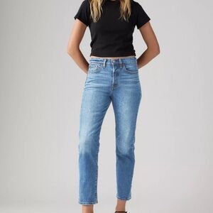 Levi’s Wedgie Straight Fit Women’s Jeans